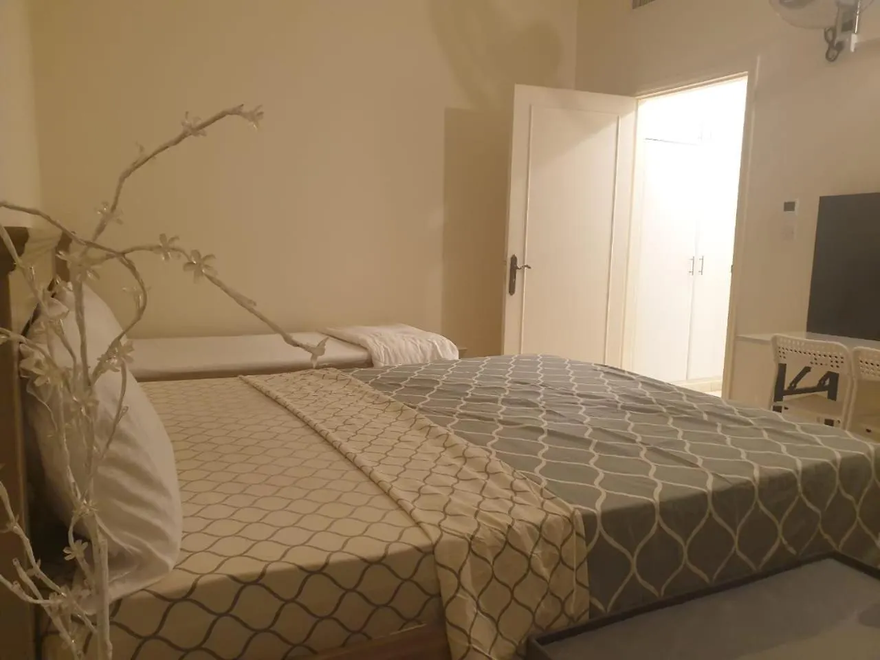 Al Wahda Couples Room Per Hours Abu Dzabi 0*,  Egyesült Arab Emírségek